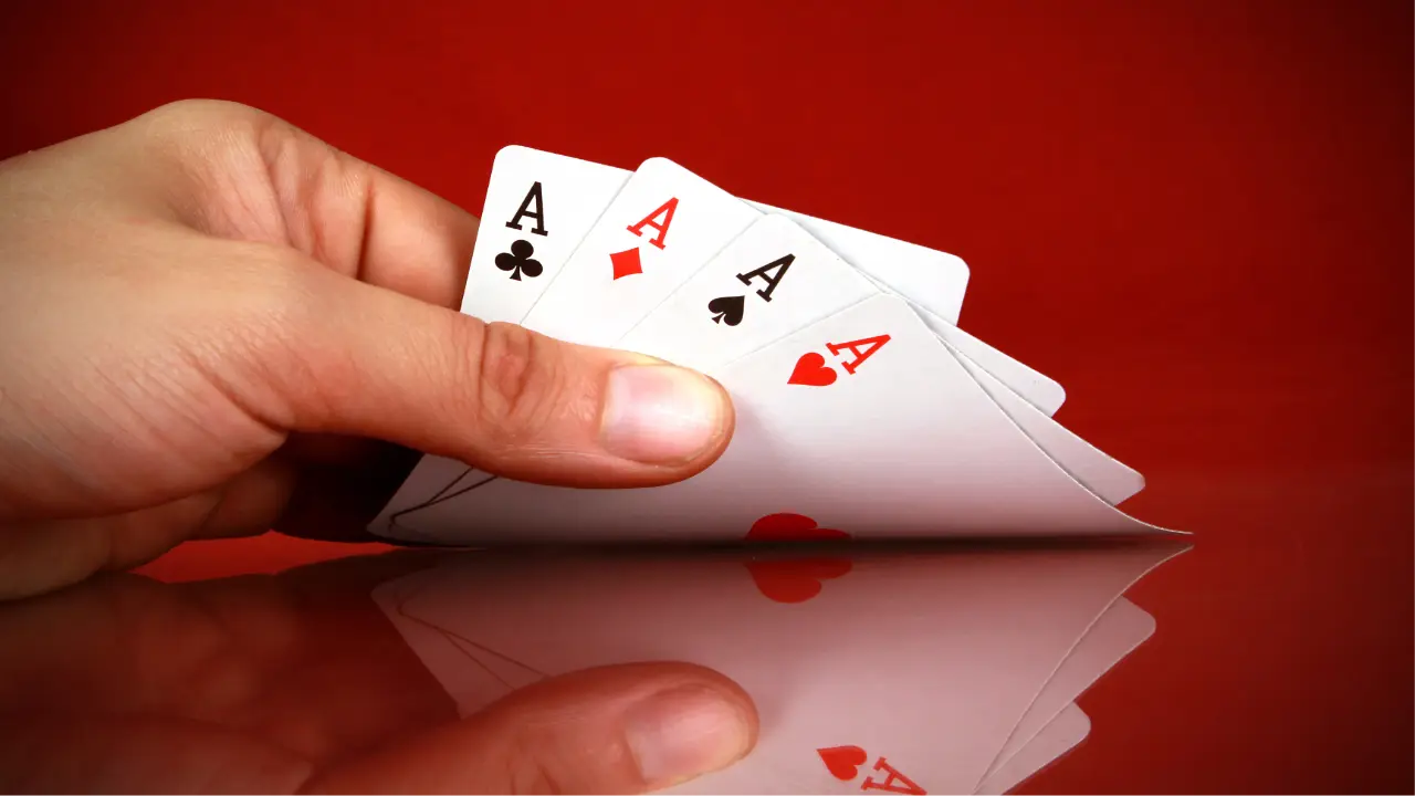 What Is a Straddle in Poker